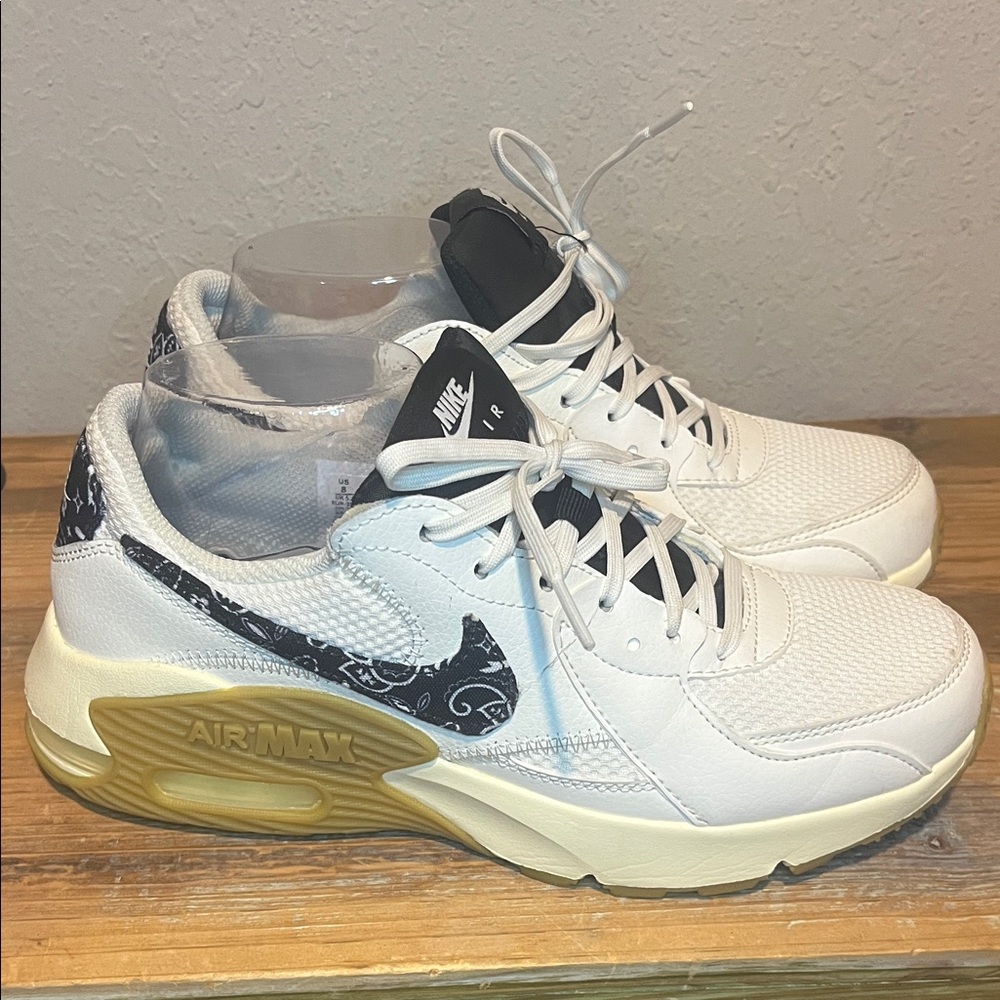 NWOB Nike Air Max Excee in Sail Black Paisley- Women’s Size 8